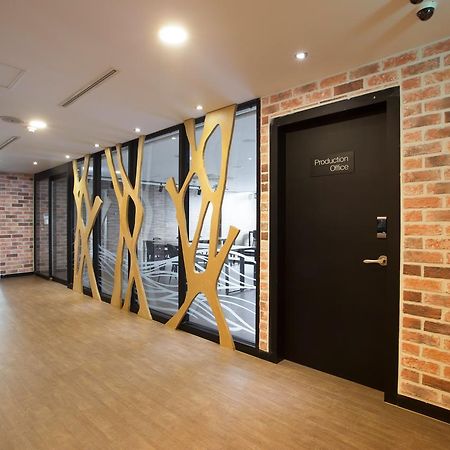 Cinema House Hotel In Busan Exterior foto